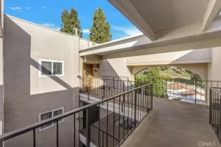 Photo #2: OC23147050 Listing