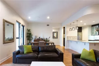 Photo #1: OC23147099 Listing 