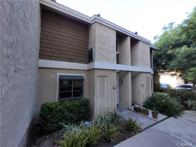 MLS: OC23147147 Condo For Sale