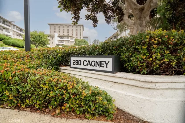 MLS: OC23147761 Condo For Sale