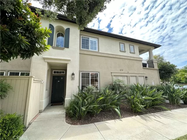 MLS: OC23147823 Condo For Sale