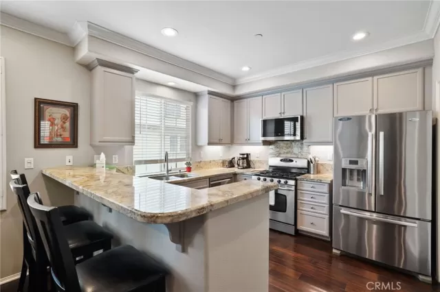 MLS: OC23147848 Condo For Sale