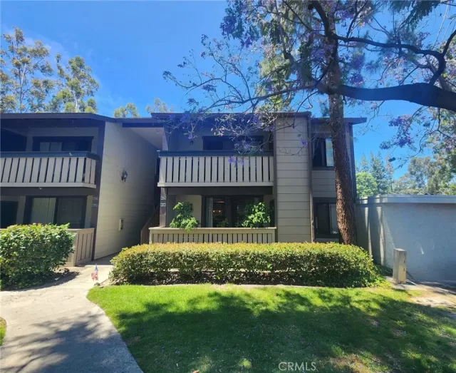 MLS: OC23147968 Condo For Sale