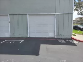 Photo #5: OC23148104 Listing