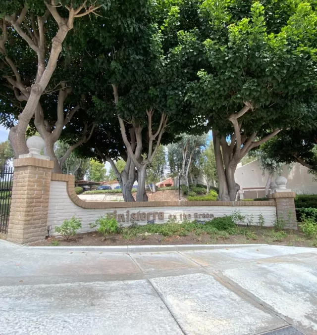 MLS: OC23148118 Condo For Sale