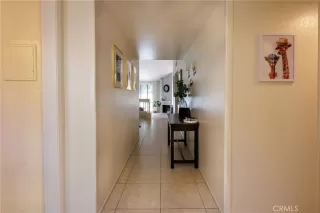 Photo #3: OC23148118 Listing