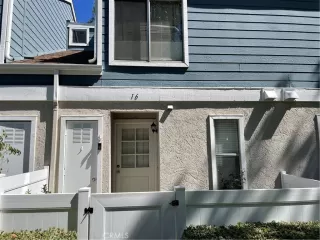 Photo #3: OC23148139 Listing