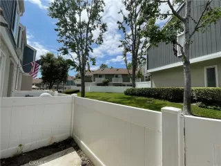 Photo #6: OC23148139 Listing