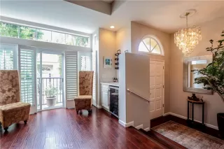 Photo #2: OC23148193 Listing 