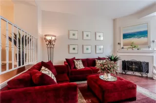 Photo #4: OC23148193 Listing 