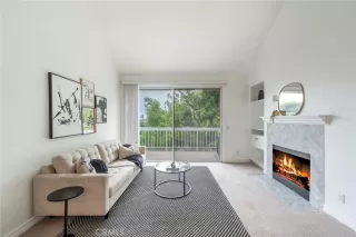 Photo #2: OC23148356 Listing 