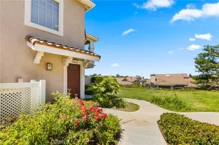 Photo #1: OC23148489 Listing