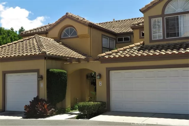 MLS: OC23148591 Condo For Sale