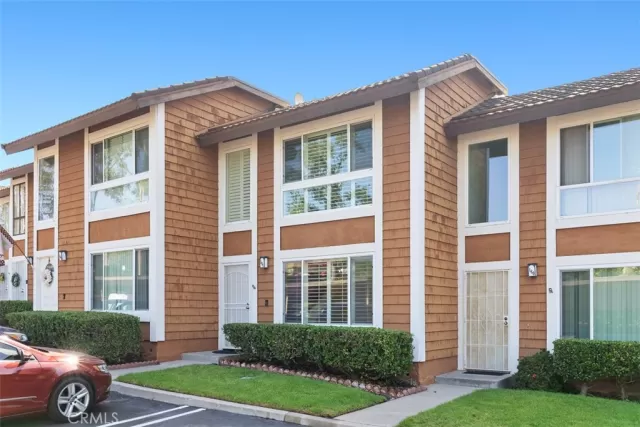 MLS: OC23148720 Condo For Sale