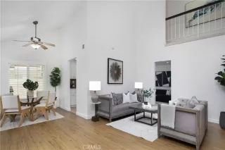 Photo #2: OC23148802 Listing 