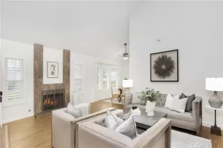 Photo #5: OC23148802 Listing 