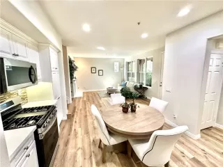 Photo #3: OC23148954 Listing 