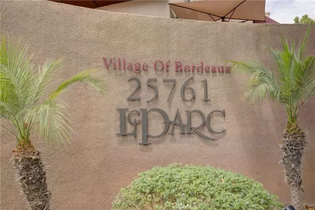 MLS: OC23149142 Condo For Sale