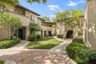 Photo #2: OC23149303 Listing