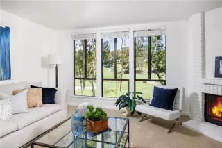 Photo #2: OC23149305 Listing