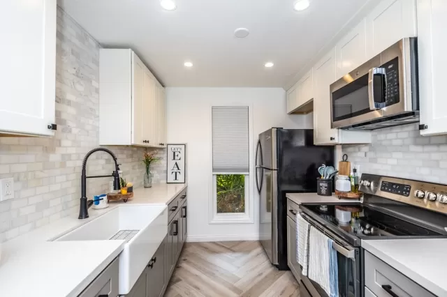 MLS: OC23149306 Condo For Sale