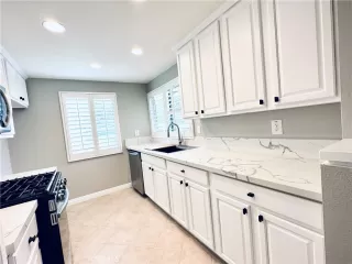 Photo #2: OC23149474 Listing