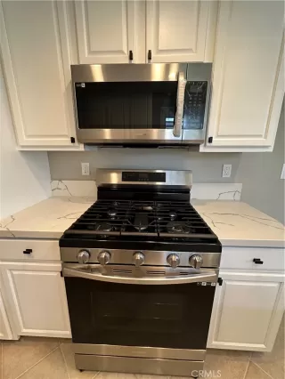 Photo #4: OC23149474 Listing