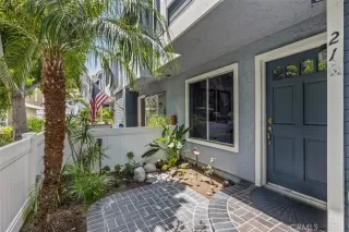 Photo #2: OC23150092 Listing