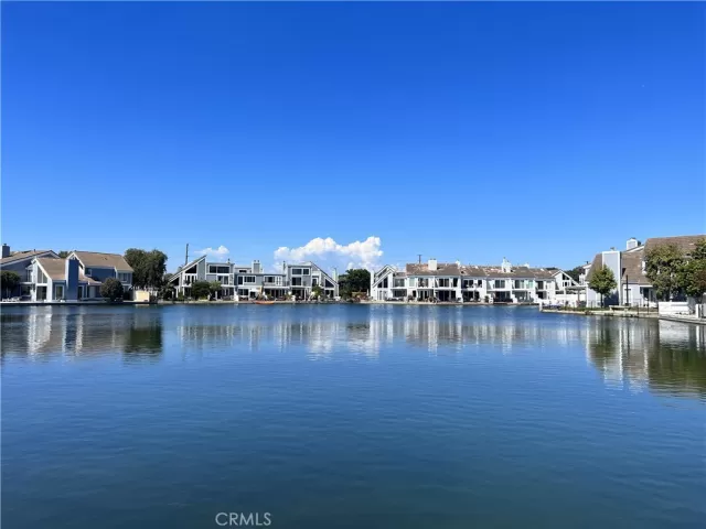 MLS: OC23150703 Condo For Sale