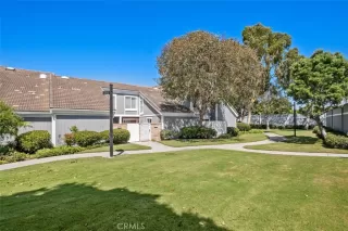 Photo #6: OC23150703 Listing 