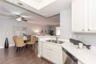 Photo #4: OC23150725 Listing 