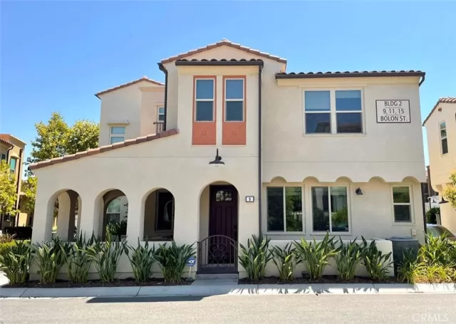 MLS: OC23150751 Condo For Sale