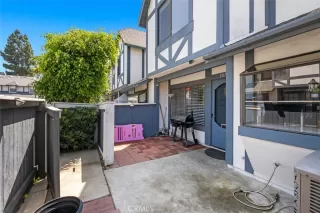 Photo #3: OC23150901 Listing 