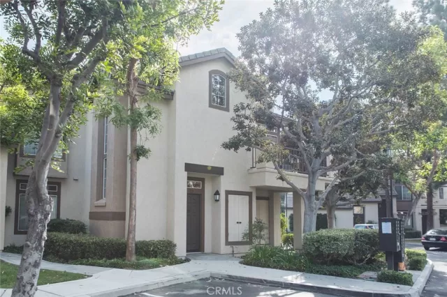 MLS: OC23151005 Condo For Sale