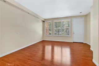 Photo #6: OC23151182 Listing 