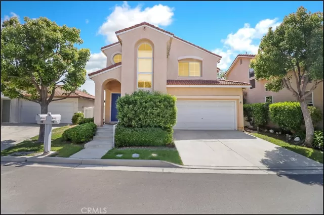 MLS: OC23151235 Condo For Sale