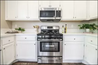 Photo #4: OC23151235 Listing 