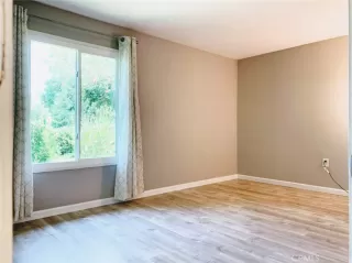 Photo #6: OC23151273 Listing