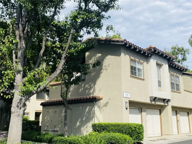MLS: OC23151369 Condo For Sale