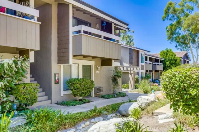 MLS: OC23151500 Condo For Sale