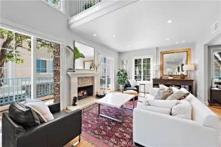 Photo #2: OC23151538 Listing