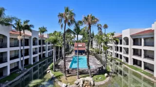 Photo #1: OC23151554 Listing 