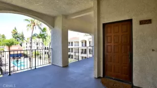 Photo #3: OC23151554 Listing 