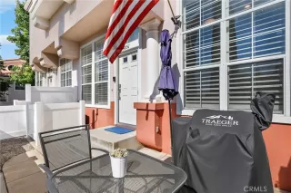 Photo #4: OC23151567 Listing 