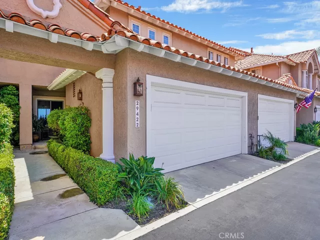 MLS: OC23151665 Condo For Sale