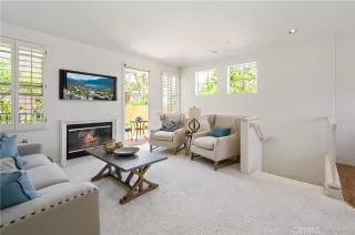 Photo #4: OC23151747 Listing 