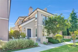 Photo #2: OC23151841 Listing 