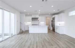 Photo #5: OC23152087 Listing 