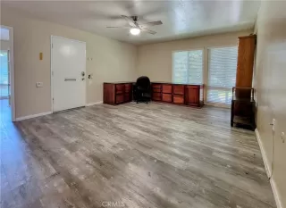 Photo #3: OC23152148 Listing