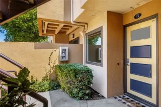 Photo #1: OC23152474 Listing 